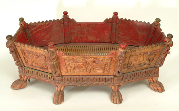 Rajastani Bassinet / Table