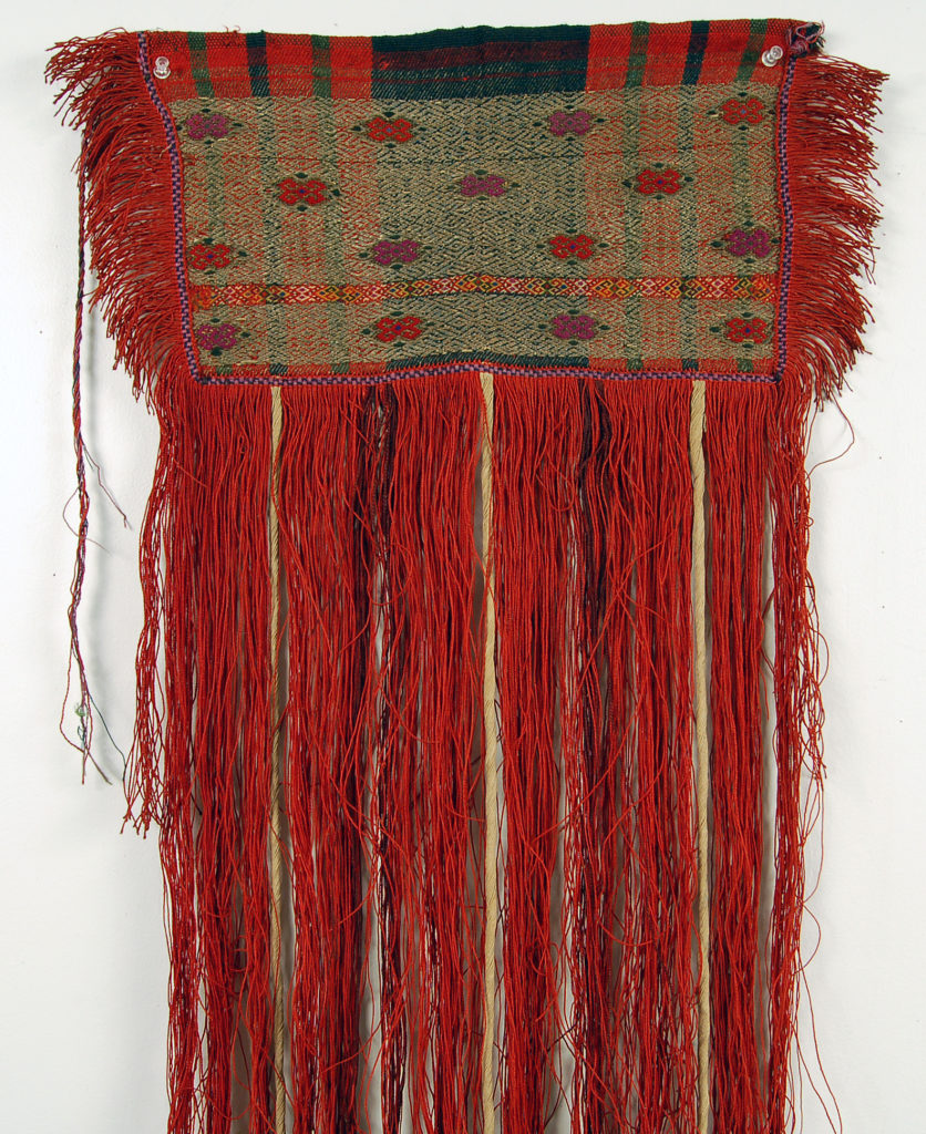 Romanian apron