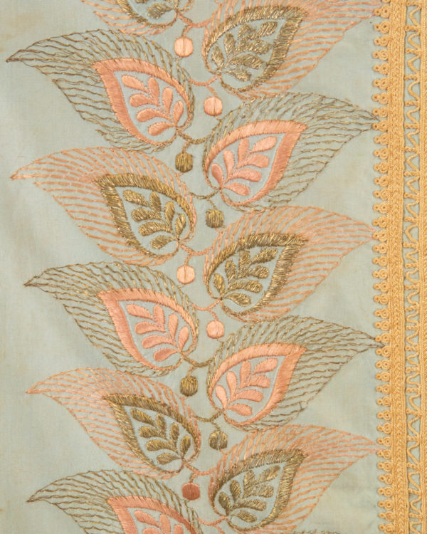 Front Floral Detail